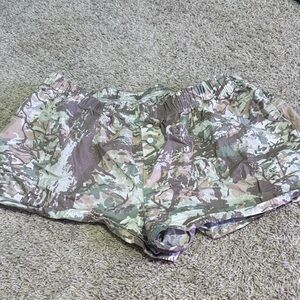 Zoe + Liv Women's Multi-Color Cargo Shorts